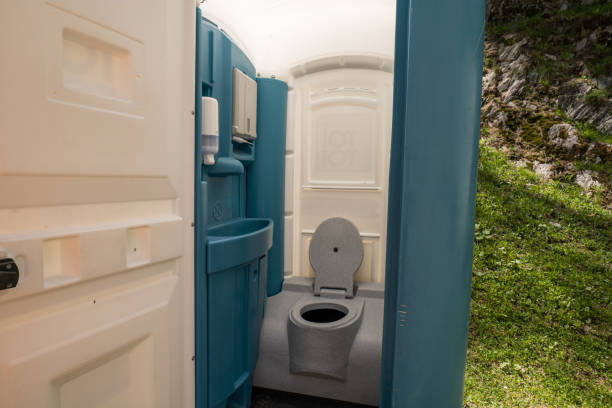 Best Best portable toilet rental  in Oak Ridge, NJ